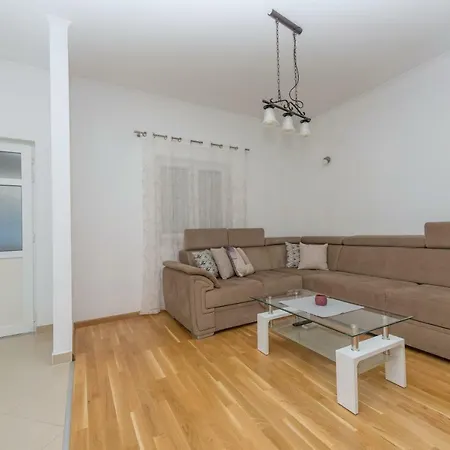 Aparthotel Naja